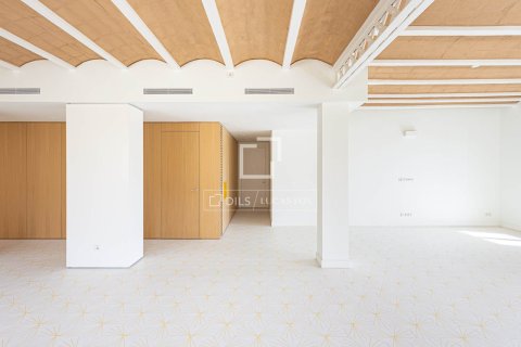 Apartamento en venta en Barcelona, España 3 dormitorios, 174 m2 No. 150927 - foto 11