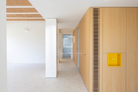 Apartamento en venta en Barcelona, España 3 dormitorios, 174 m2 No. 150927 - foto 19