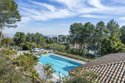 Villa zum Verkauf in Bellaterra, Barcelona, Spanien 5 Schlafzimmer, 322 m2 Nr. 150928 - Foto 2