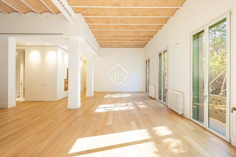 Apartament w Barcelona, Hiszpania 2 sypialnie, 151 mkw. nr 150924 – zdjęcie 27