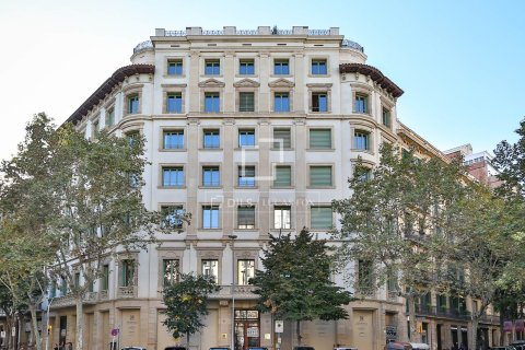 Apartament w Barcelona, Hiszpania 2 sypialnie, 151 mkw. nr 150924 – zdjęcie 23