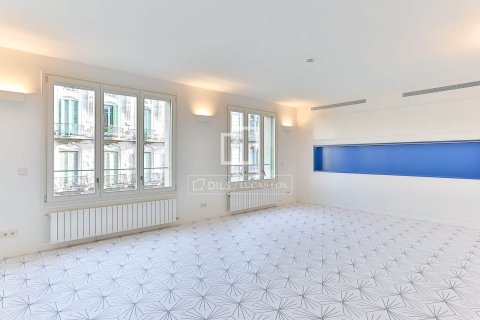 Apartament w Barcelona, Hiszpania 2 sypialnie, 151 mkw. nr 150924 – zdjęcie 6