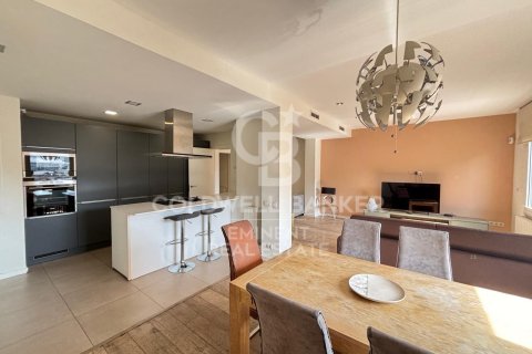 Apartment à vendre à Barcelona, Espagne, 3 chambres, 133 m2 No. 179090 - photo 2