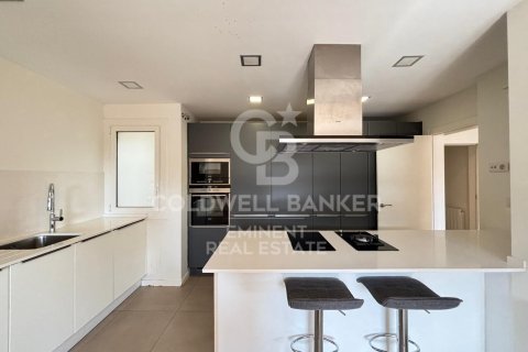 Apartment à vendre à Barcelona, Espagne, 3 chambres, 133 m2 No. 179090 - photo 3