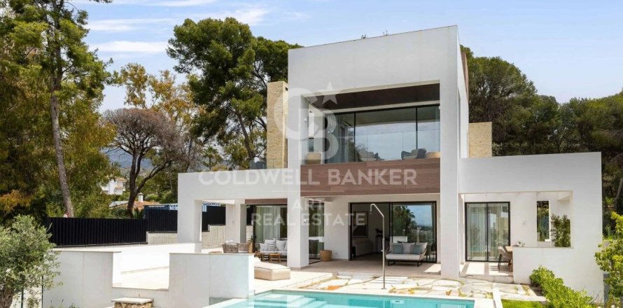 Villa à Marbella, Malaga, Espagne 4 chambres, 753 m2 No. 179095