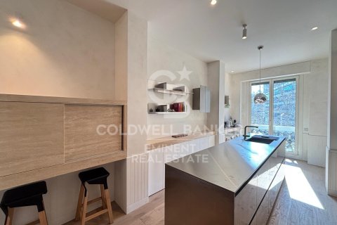 Apartment à vendre à Barcelona, Espagne, 2 chambres, 133 m2 No. 179096 - photo 8