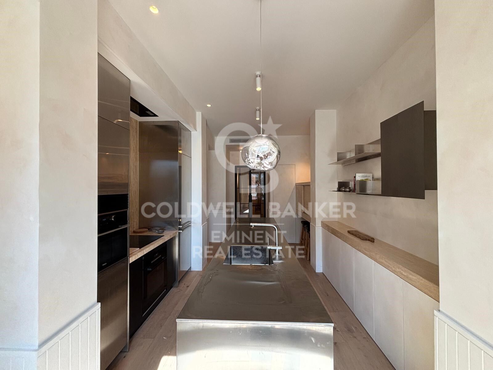 Apartment in Barcelona, Spain 2 bedrooms, 133 sq.m. No. 179096