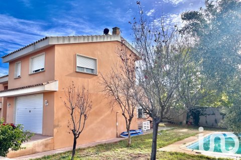 Talo myytävänä Vinaros, Castellon, Espanja, 5 makuuhuonetta, 239 m2 No. 153482 - kuva 2