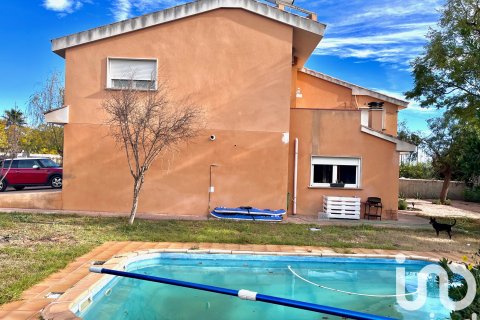 Talo myytävänä Vinaros, Castellon, Espanja, 5 makuuhuonetta, 239 m2 No. 153482 - kuva 3