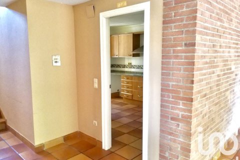 Talo myytävänä Vinaros, Castellon, Espanja, 5 makuuhuonetta, 239 m2 No. 153482 - kuva 14