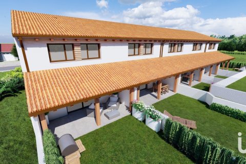 Продажа дома в Вальверде де ла Вирхен, Леон, Испания 4 спальни, 178м2 №153481 - фото 3