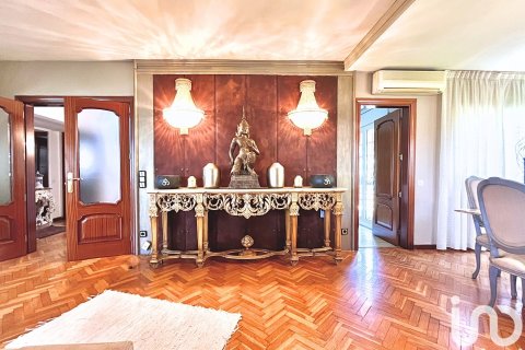 Dom w Corbera de Llobregat, Barcelona, Hiszpania 5 sypialni, 540 mkw. nr 153480 – zdjęcie 14