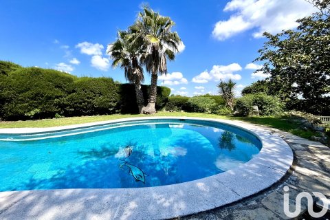 House in Corbera de Llobregat, Barcelona, Spain 5 bedrooms, 540 sq.m. No. 153480