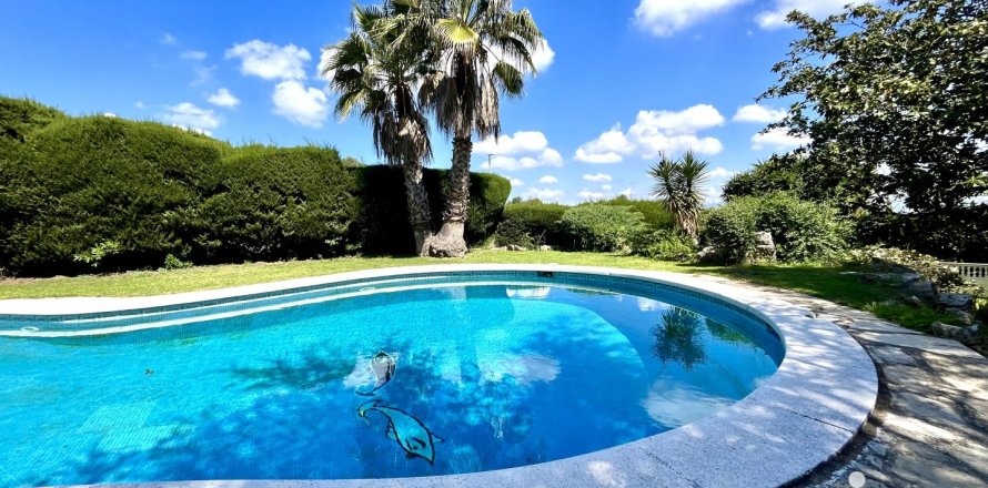 Dom w Corbera de Llobregat, Barcelona, Hiszpania 5 sypialni, 540 mkw. nr 153480