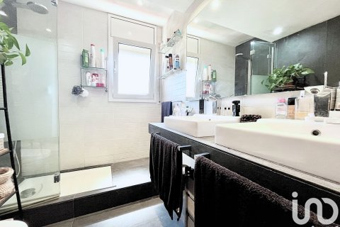 Dom w Corbera de Llobregat, Barcelona, Hiszpania 5 sypialni, 540 mkw. nr 153480 – zdjęcie 20