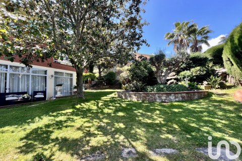 Dom w Corbera de Llobregat, Barcelona, Hiszpania 5 sypialni, 540 mkw. nr 153480 – zdjęcie 4