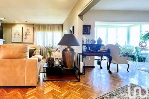 Dom w Corbera de Llobregat, Barcelona, Hiszpania 5 sypialni, 540 mkw. nr 153480 – zdjęcie 11