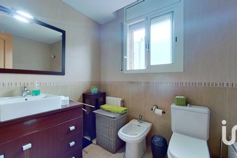 Kamienica w El Vendrell, Tarragona, Hiszpania 4 sypialnie, 262 mkw. nr 153477 – zdjęcie 29