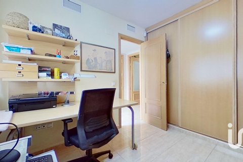 Kamienica w El Vendrell, Tarragona, Hiszpania 4 sypialnie, 262 mkw. nr 153477 – zdjęcie 16