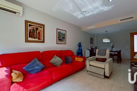 Kamienica w El Vendrell, Tarragona, Hiszpania 4 sypialnie, 262 mkw. nr 153477 – zdjęcie 5