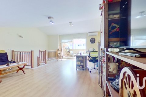 Kamienica w El Vendrell, Tarragona, Hiszpania 4 sypialnie, 262 mkw. nr 153477 – zdjęcie 26