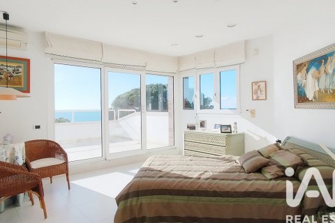 Dom w Torredembarra, Tarragona, Hiszpania 6 sypialni, 652 mkw. nr 152335 – zdjęcie 20