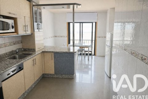 Apartament w Marin, Pontevedra, Hiszpania 4 sypialnie, 142 mkw. nr 152337 – zdjęcie 5