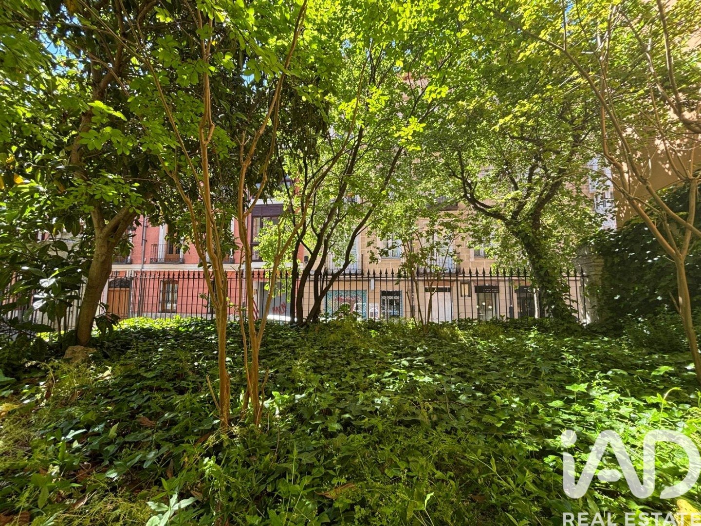 Office in Valladolid, Spain 7 bedrooms, 174 sq.m. No. 152338