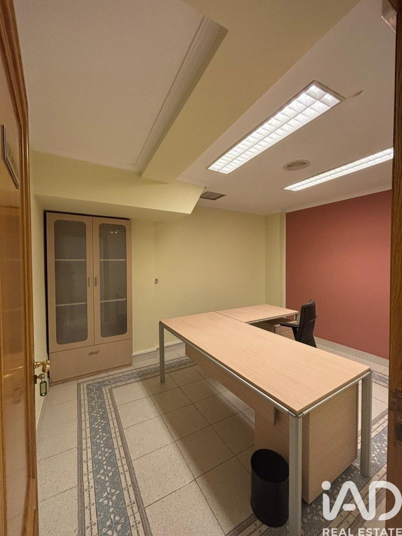 Office in Valladolid, Spain 7 bedrooms, 174 sq.m. No. 152338