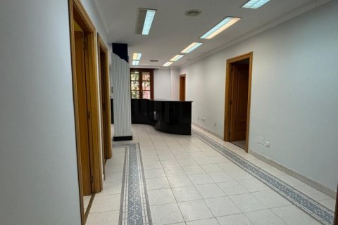 Oficina en venta en Valladolid, España 7 dormitorios, 174 m2 No. 152338 - foto 8