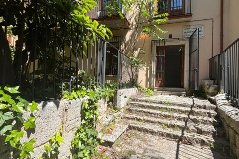 Oficina en venta en Valladolid, España 7 dormitorios, 174 m2 No. 152338 - foto 2