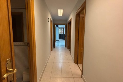 Oficina en venta en Valladolid, España 7 dormitorios, 174 m2 No. 152338 - foto 5