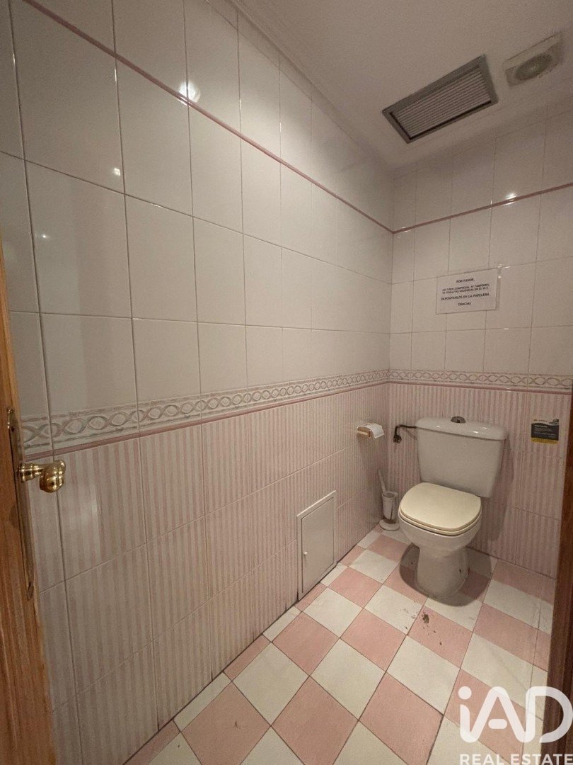 Office in Valladolid, Spain 7 bedrooms, 174 sq.m. No. 152338