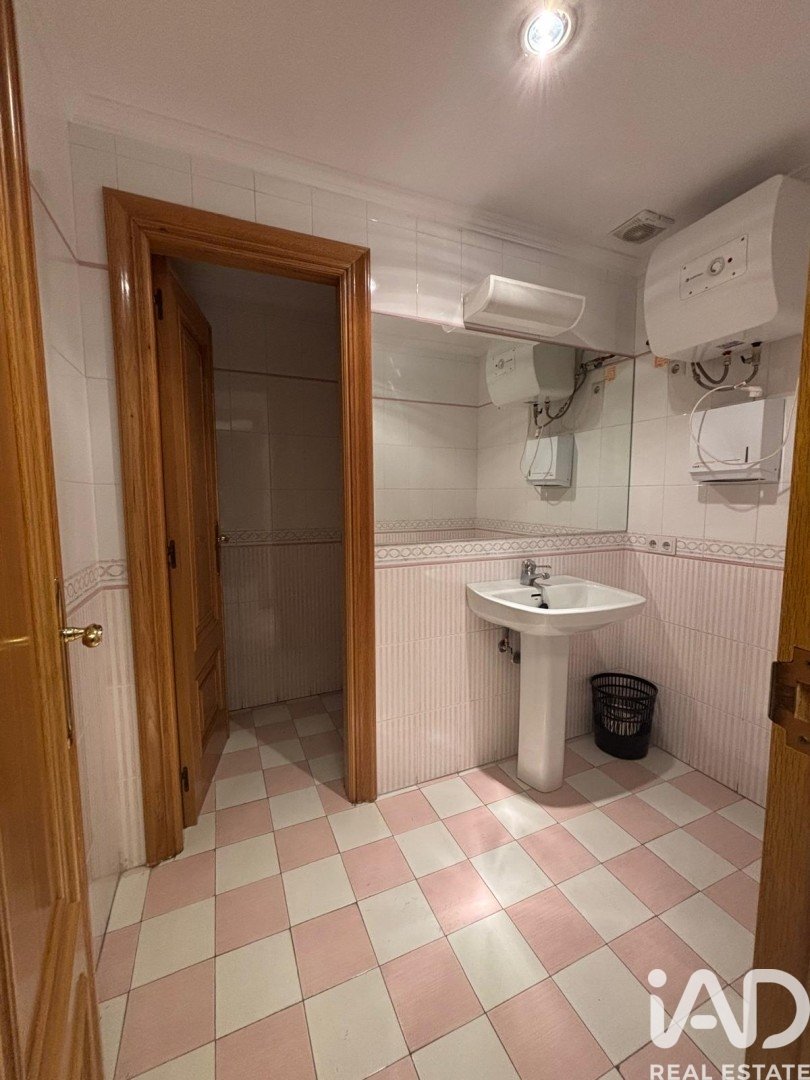 Office in Valladolid, Spain 7 bedrooms, 174 sq.m. No. 152338