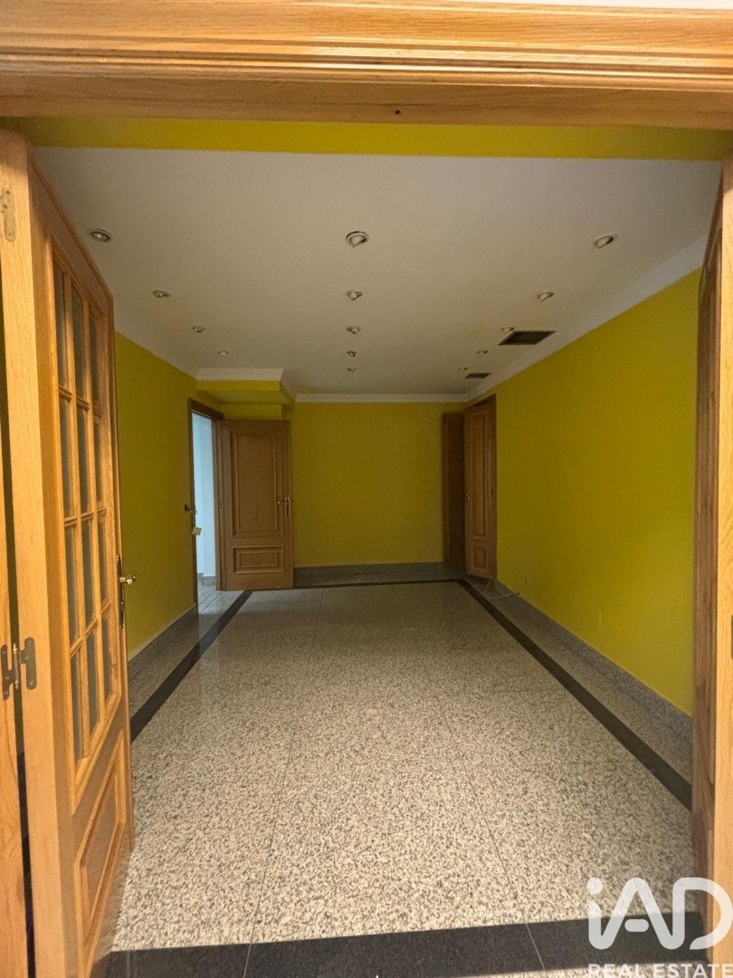 Office in Valladolid, Spain 7 bedrooms, 174 sq.m. No. 152338