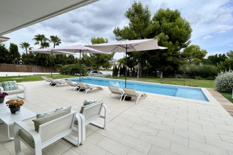 Villa in Santa Ponsa, Mallorca, Spain 6 bedrooms, 370 sq.m. No. 194867