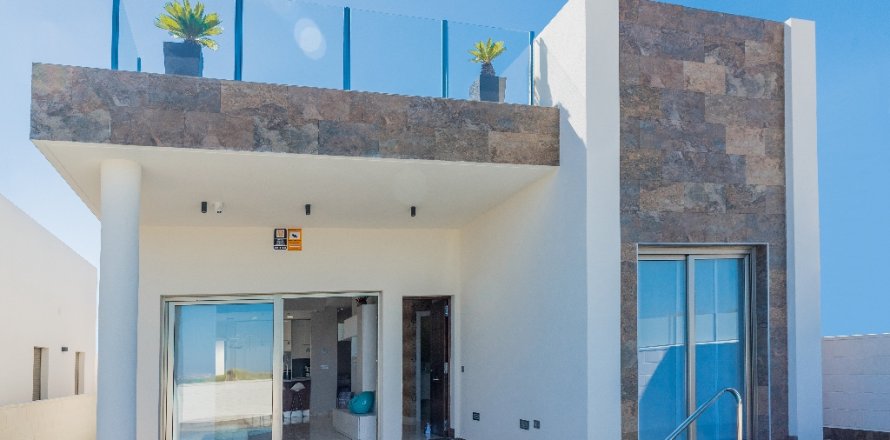 Вилла в Вилламартин, Аликанте, Испания 3 спальни, 162м2 №144694