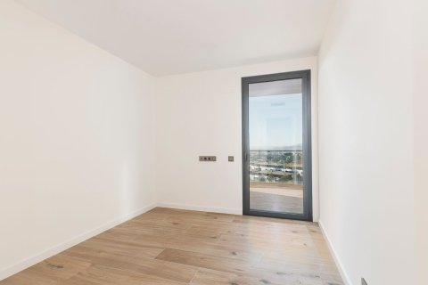Huoneisto myytävänä Esplugues de Llobregat, Barcelona, Espanja, 4 makuuhuonetta, 162 m2 No. 194535 - kuva 23