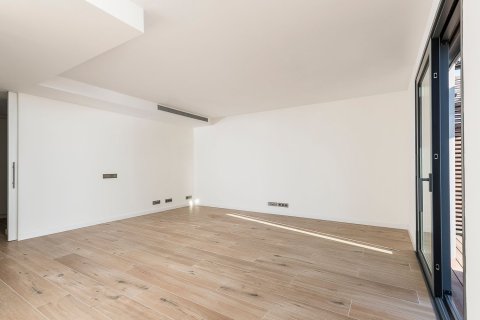 Huoneisto myytävänä Esplugues de Llobregat, Barcelona, Espanja, 4 makuuhuonetta, 162 m2 No. 194535 - kuva 6