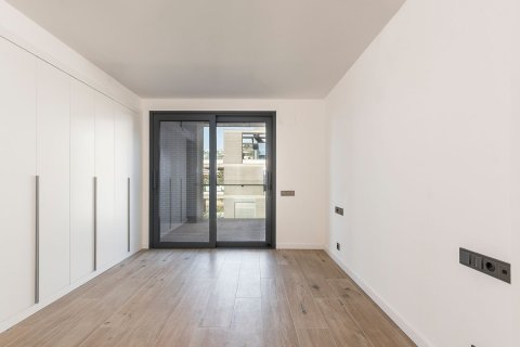 Huoneisto myytävänä Esplugues de Llobregat, Barcelona, Espanja, 4 makuuhuonetta, 162 m2 No. 194535 - kuva 12