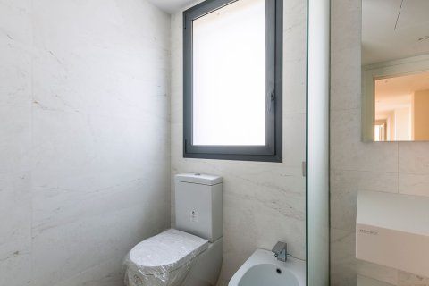 Huoneisto myytävänä Esplugues de Llobregat, Barcelona, Espanja, 4 makuuhuonetta, 162 m2 No. 194535 - kuva 19