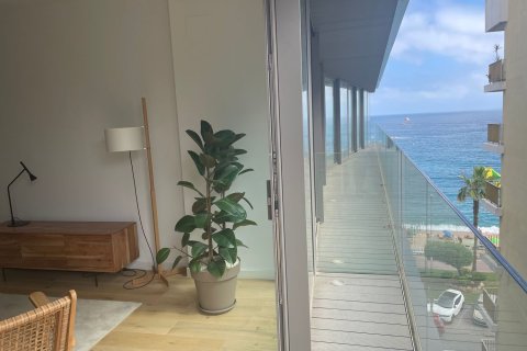 Huoneisto myytävänä Lloret de Mar, Girona, Espanja, 2 makuuhuonetta, 81 m2 No. 194538 - kuva 2