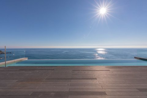 Huoneisto myytävänä Lloret de Mar, Girona, Espanja, 2 makuuhuonetta, 81 m2 No. 194538 - kuva 17