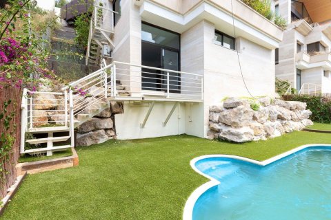 House à vendre à Sitges, Barcelona, Espagne, 3 chambres, 289 m2 No. 194540 - photo 7