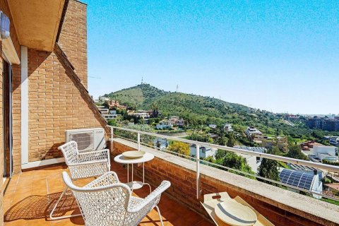Huoneisto myytävänä Esplugues de Llobregat, Barcelona, Espanja, 7 makuuhuonetta, 489 m2 No. 194534 - kuva 27