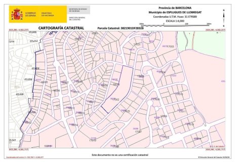 Huoneisto myytävänä Esplugues de Llobregat, Barcelona, Espanja, 7 makuuhuonetta, 489 m2 No. 194534 - kuva 3