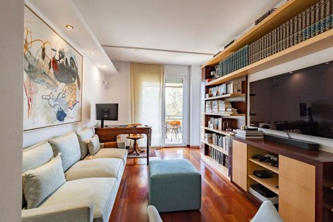 Huoneisto myytävänä Barcelona, Espanja, 5 makuuhuonetta, 245 m2 No. 194536 - kuva 25