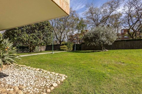 Huoneisto myytävänä Barcelona, Espanja, 5 makuuhuonetta, 245 m2 No. 194536 - kuva 5