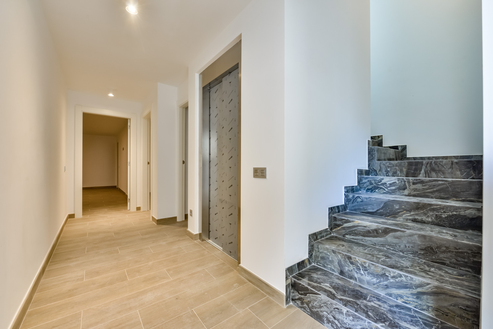 Villa in Finestrat, Alicante, Spanien 7 Schlafzimmer, 636 m2 Nr. 168207