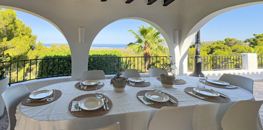 Huvila La Nucia, Alicante, Espanja 3 makuuhuonetta, 225 m2 No. 168876